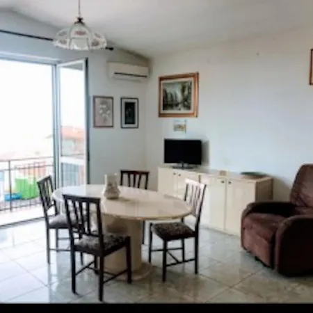 Casa Anto&ben 150mq - 2 Min A Piedi Dal Centro